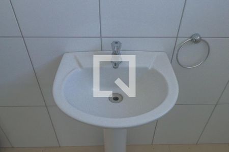 Casa para alugar com 130m², 2 quartos e 2 vagas Casa para alugar com 130m², 2 quartos e 2 vagasBanheiro Social