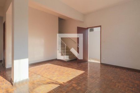 Sala de casa para alugar com 2 quartos, 130m² em Vila Bertioga, São Paulo