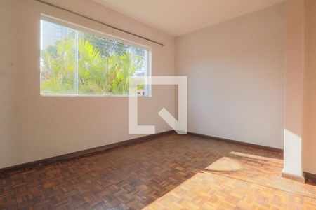 Sala de casa para alugar com 2 quartos, 130m² em Vila Bertioga, São Paulo