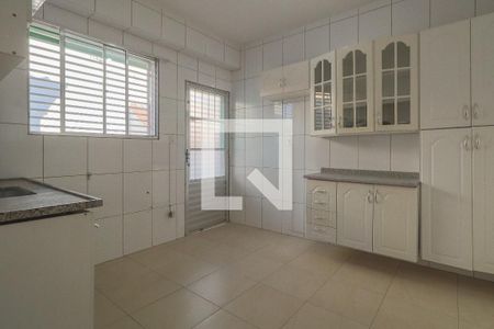 Casa para alugar com 130m², 2 quartos e 2 vagas Casa para alugar com 130m², 2 quartos e 2 vagasCozinha
