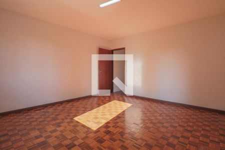 Casa para alugar com 130m², 2 quartos e 2 vagas Casa para alugar com 130m², 2 quartos e 2 vagasQuarto 1