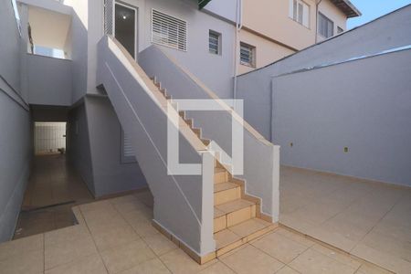 Casa para alugar com 130m², 2 quartos e 2 vagas Casa para alugar com 130m², 2 quartos e 2 vagasQuintal