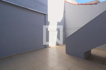 Casa para alugar com 130m², 2 quartos e 2 vagas Casa para alugar com 130m², 2 quartos e 2 vagasQuintal