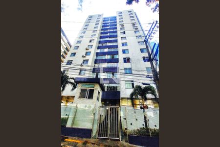 Apartamento para alugar com 105m², 3 quartos e 1 vaga Apartamento para alugar com 105m², 3 quartos e 1 vagaFachada