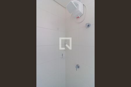 Banheiro de kitnet/studio para alugar com 1 quarto, 30m² em Batel , Curitiba