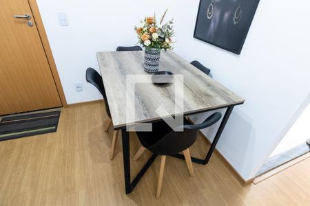 Sala de apartamento para alugar com 2 quartos, 42m² em Campo Grande, Rio de Janeiro