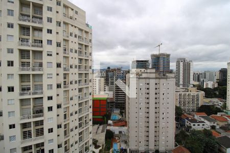 Vista da varanda da suíte  de kitnet/studio à venda com 1 quarto, 26m² em Perdizes, São Paulo