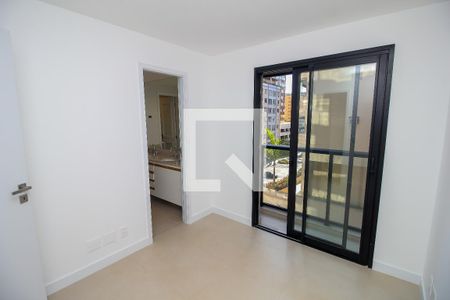 Apartamento à venda com 107m², 3 quartos e 1 vagaQuarto 2