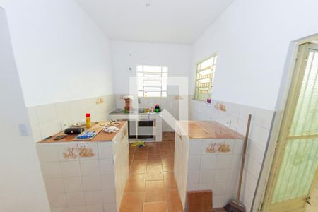 Casa para alugar com 180m², 3 quartos e 8 vagas Casa para alugar com 180m², 3 quartos e 8 vagasCozinha