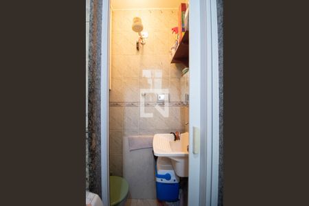 Apartamento à venda com 60m², 1 quarto e 1 vaga Apartamento à venda com 60m², 1 quarto e 1 vagaBanheiro da área de serviço