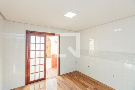 Cozinha de casa à venda com 2 quartos, 132m² em Aberta dos Morros, Porto Alegre