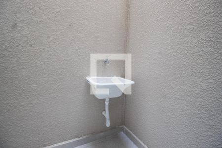 Apartamento à venda com 42m², 2 quartos e sem vaga Apartamento à venda com 42m², 2 quartos e sem vagaÁrea de serviço