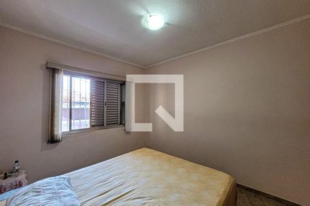 Casa à venda com 217m², 4 quartos e 7 vagas Casa à venda com 217m², 4 quartos e 7 vagasQuarto 2