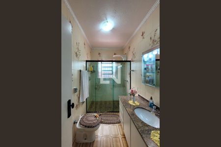 Casa à venda com 217m², 4 quartos e 7 vagas Casa à venda com 217m², 4 quartos e 7 vagasBanheiro Quarto 3 - Suíte