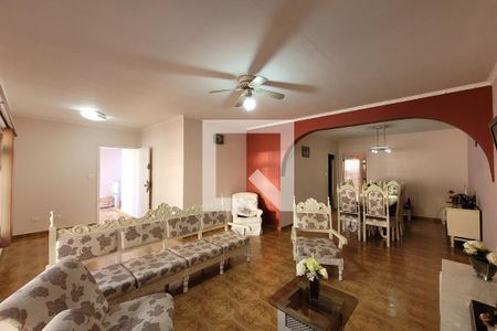 sala de estar de casa para alugar com 4 quartos, 217m² em Vila Liviero, São Paulo