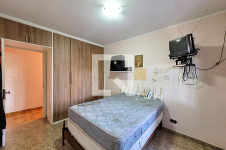 Casa à venda com 217m², 4 quartos e 7 vagas Casa à venda com 217m², 4 quartos e 7 vagasQuarto 1