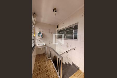 Casa à venda com 217m², 4 quartos e 7 vagas Casa à venda com 217m², 4 quartos e 7 vagasÁrea de Serviço