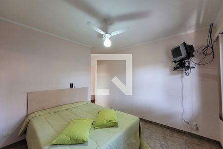 Casa à venda com 217m², 4 quartos e 7 vagas Casa à venda com 217m², 4 quartos e 7 vagasQuarto 3 - Suíte