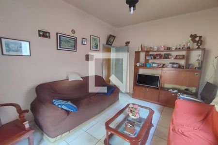 Sala  de casa à venda com 5 quartos, 600m² em Taquara, Rio de Janeiro