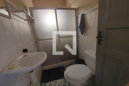 Casa à venda com 600m², 5 quartos e 8 vagas Casa à venda com 600m², 5 quartos e 8 vagasBanheiro