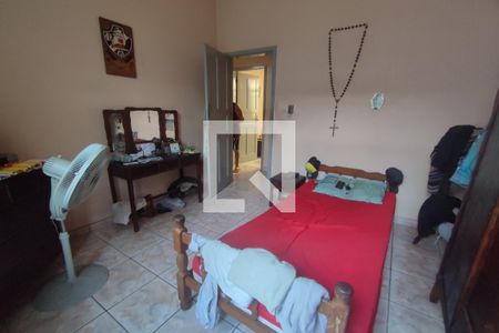 Casa à venda com 600m², 5 quartos e 8 vagas Casa à venda com 600m², 5 quartos e 8 vagasQuarto