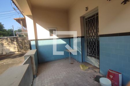 Casa à venda com 600m², 5 quartos e 8 vagas Casa à venda com 600m², 5 quartos e 8 vagasÁrea externa