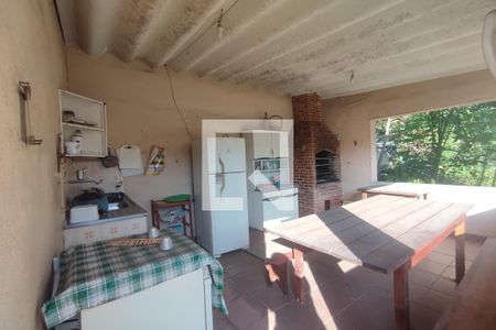 Casa à venda com 600m², 5 quartos e 8 vagas Casa à venda com 600m², 5 quartos e 8 vagasVaranda