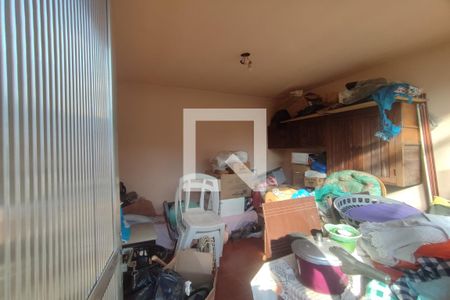 Casa à venda com 600m², 5 quartos e 8 vagas Casa à venda com 600m², 5 quartos e 8 vagasDespesa
