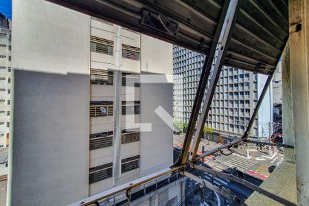 Apartamento à venda com 82m², 2 quartos e sem vagasala janela vista