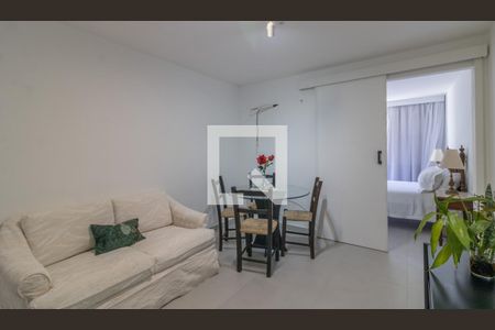 Casa de condomínio para alugar com 30m², 1 quarto e 1 vagaSala