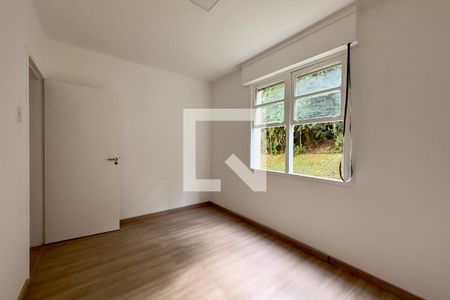 Quarto 2 de apartamento à venda com 2 quartos, 60m² em Cristal, Porto Alegre
