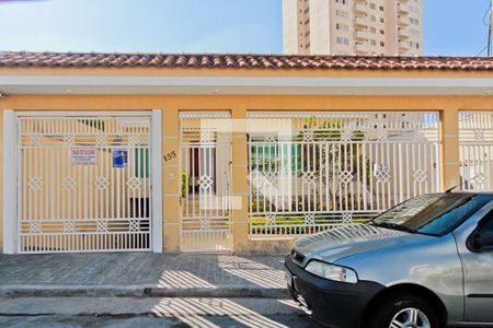 Casa à venda com 600m², 3 quartos e 8 vagasFachada