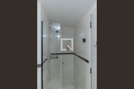 Apartamento à venda com 77m², 3 quartos e 2 vagasBanheiro Social