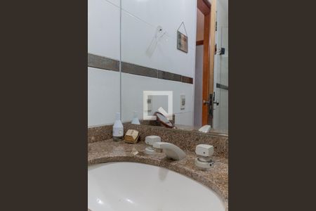 Apartamento à venda com 77m², 3 quartos e 2 vagasBanheiro Social