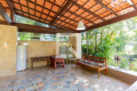 Apartamento à venda com 77m², 3 quartos e 2 vagasChurrasqueira