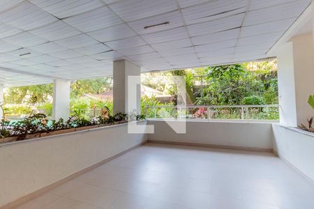 Apartamento à venda com 77m², 3 quartos e 2 vagasEspaço de Ginastica