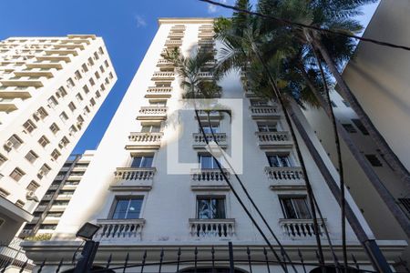 Apartamento à venda com 194m², 3 quartos e 2 vagas Apartamento à venda com 194m², 3 quartos e 2 vagasFachada