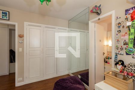 Apartamento à venda com 194m², 3 quartos e 2 vagas Apartamento à venda com 194m², 3 quartos e 2 vagasSuíte 2