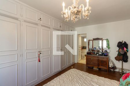 Apartamento à venda com 194m², 3 quartos e 2 vagas Apartamento à venda com 194m², 3 quartos e 2 vagasSuíte