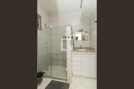 Banheiro de apartamento à venda com 3 quartos, 80m² em Ribeira, Rio de Janeiro