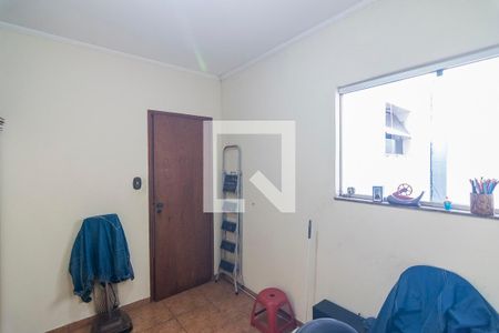 Casa à venda com 239m², 3 quartos e 4 vagasQuarto 2