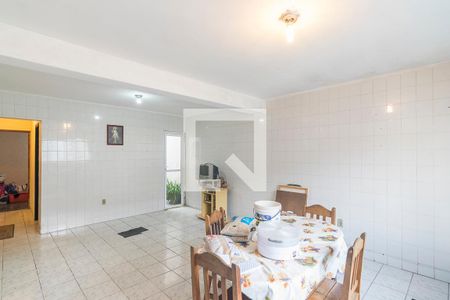 Casa à venda com 239m², 3 quartos e 4 vagasCozinha Edícula