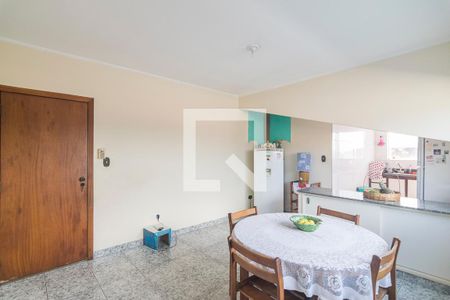 Casa à venda com 239m², 3 quartos e 4 vagasCopa