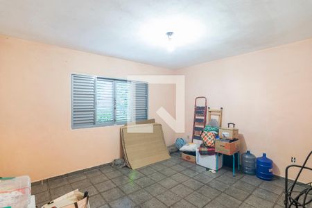 Casa à venda com 239m², 3 quartos e 4 vagasQuarto Edícula