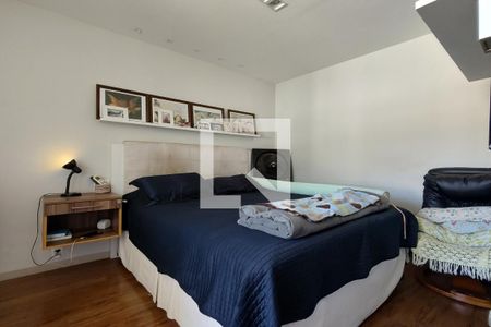 Apartamento à venda com 160m², 3 quartos e 2 vagas Apartamento à venda com 160m², 3 quartos e 2 vagasQuarto 2 - Suíte