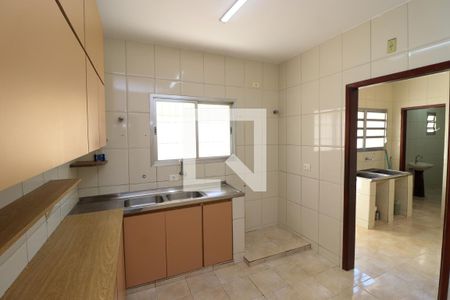 Casa para alugar com 184m², 3 quartos e 3 vagasCozinha