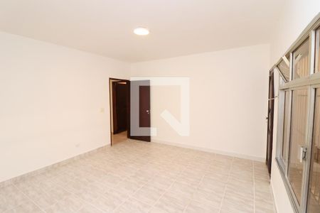 Casa para alugar com 184m², 3 quartos e 3 vagasQuarto 3