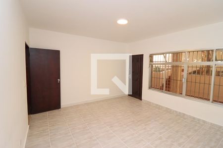 Casa para alugar com 184m², 3 quartos e 3 vagasQuarto 3