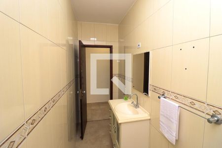 Casa para alugar com 184m², 3 quartos e 3 vagasBanheiro 2