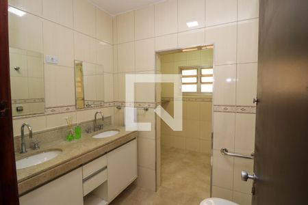 Casa para alugar com 184m², 3 quartos e 3 vagasBanheiro